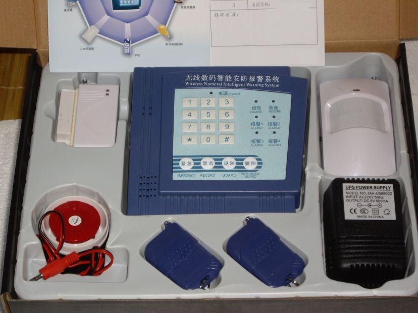 QLM-8009四防區固定碼電話報警器